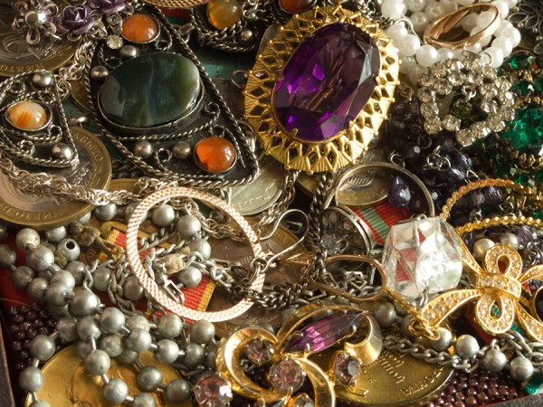Estimation de meubles, bijoux et objets d’art